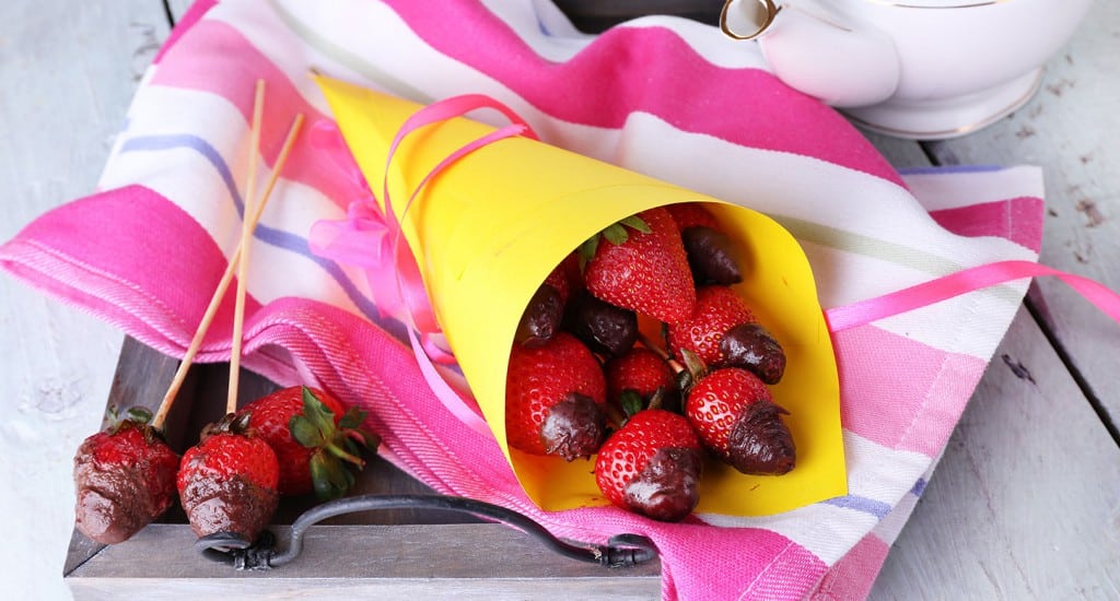 Brochettes de fraises au chocolat MGC Prévention Santé