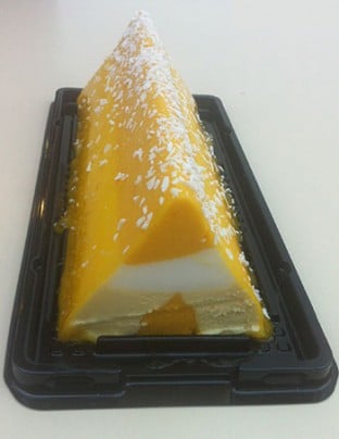 La bûche glacée passion-mangue-citron vert Picard La bûche glacée passion-mangue-citron vert Picard
