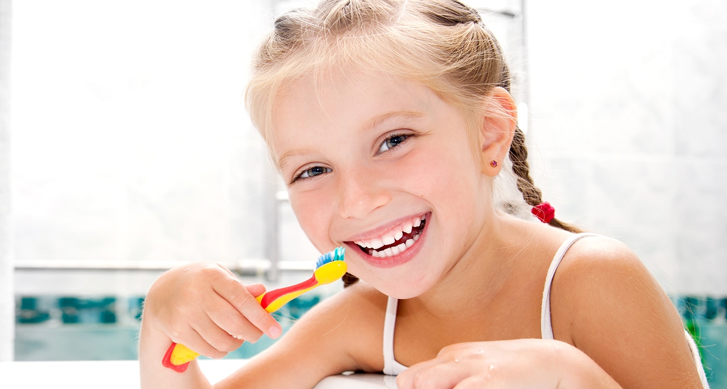 Brossage Des Dents La Bonne Methode Selon L Age De L Enfant Brossage Des Dents La Bonne Methode Selon L Age De L Enfant