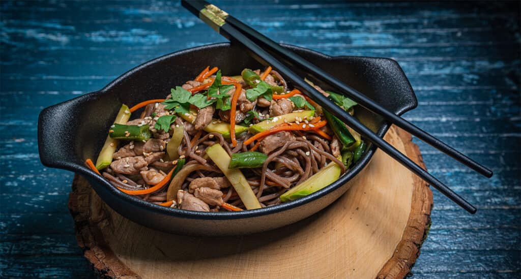 Wok de boeuf aux pousses de bambou MGC Prévention Santé