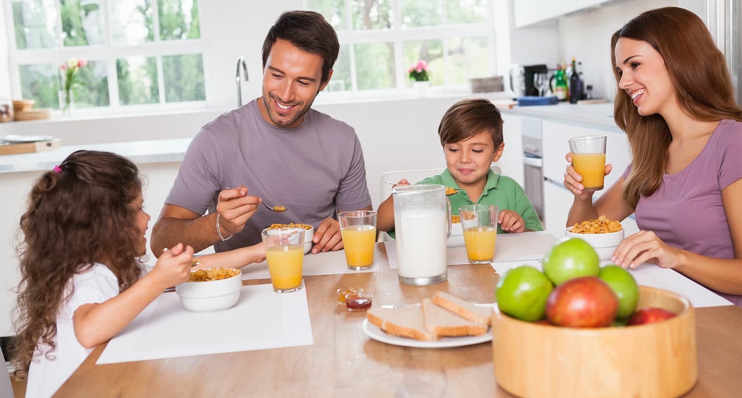 Ensemble De Petit Déjeuner Pour Enfant Happy